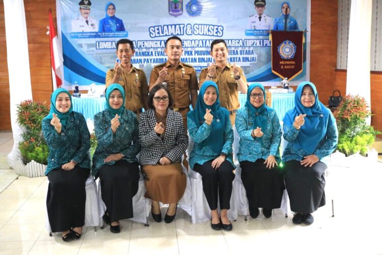 PKK Sumut Evaluasi Lomba UP2K Di Kantor Kelurahan Payaroba