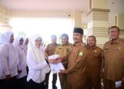Serahkan 101 SK PPPK Tahap II dan CPNS Lulusan IPDN, Wabup Aceh Besar Ajak Tingkatkan Disiplin Dan Bersyukur