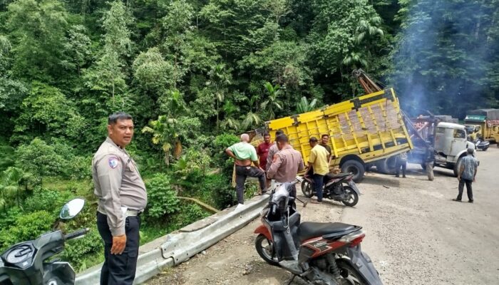 Patah As Roda, Mobar Mundur Ke Jurang Di Kedabuhan