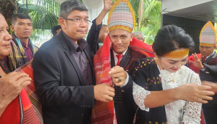 Pangdam I/BB Melayat Ke Rumah Duka Ibu Ukur Br Sihombing Orang Tua Dandrem Sorong Juniras Shiombing