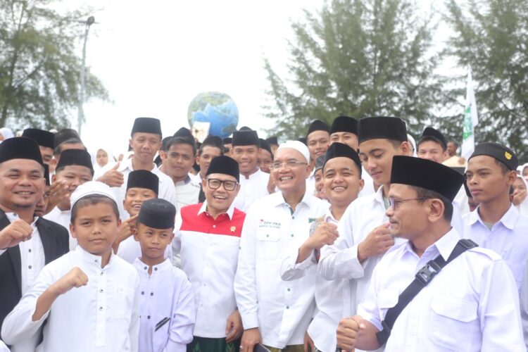 Marwan Dasopang Inisiasi Upacara Hari Santri 2025 Di Titik Nol Islam Nusantara Barus