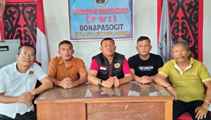 PWI Bonapasogit Dan Agincourt Resources Gelar UKW