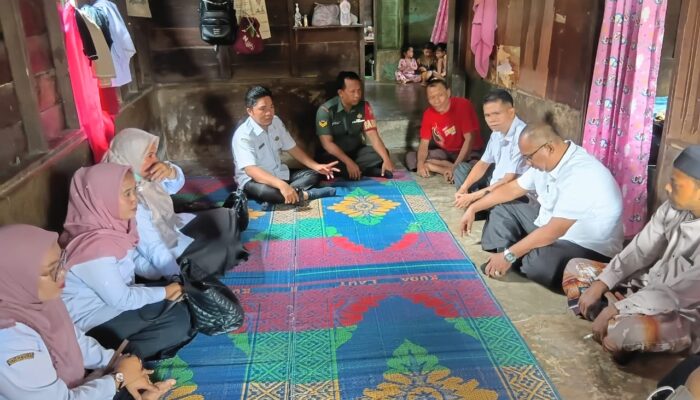 Setelah Diberitakan, Pemerintah Siabu Bantu Keluarga Lumpuh yang Miskin Dan Anak Putus Sekolah
