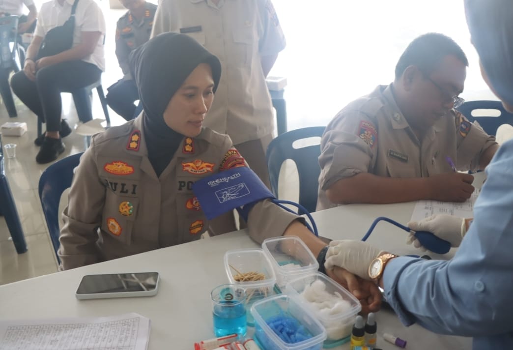 Sambut Hari Jadi Humas Polri, Personel Polresta Deliserdang Gelar Donor Darah