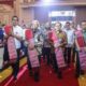 Wakil Gubernur Sumatera Utara, Surya (dua kiri) didampingi Regional CEO I/Sumatera 1 Bank Mandiri, I Gede Raka Arimbawa (kiri) saat menghadiri acara Livin’ Fest 2025 di REGALE International Convention Centre, Medan, Kamis (23/10).