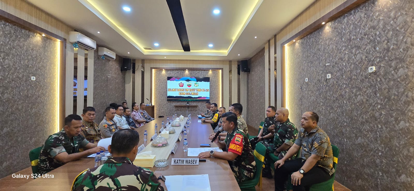 Kapolrestabes Medan Hadiri Rapat TMMD Ke-126, Komitmen Sinergitas TNI–Polri Jaga Kondusifitas