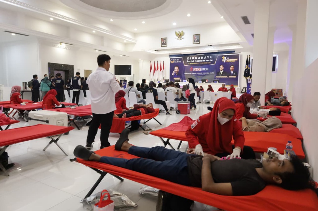 Sambut HUT Ke-14, NasDem Sumut Gelar Donor Darah, Ricky Anthony: Target 500 Kantong