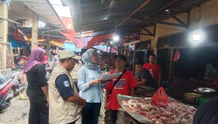 Bupati Agara Teken Surat Kuasa Khusus Penertiban Retribusi Pasar