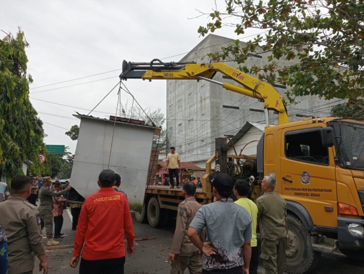 PKL Di Jalan Diponegoro Lubukpakam Ditertibkan, Direlokasi Ke Jalan Sutomo