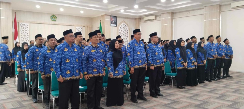 Lantik PPPK Dan Pengurus Korpri Kemenag, Kakanwil Azhari Harapkan Berikan Layanan Terbaik