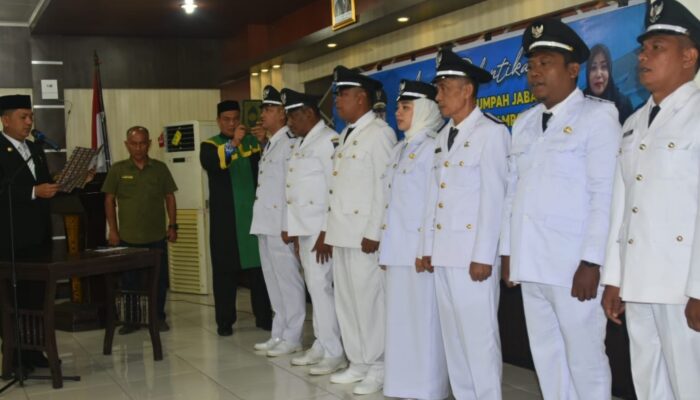 Kepala DPMG Langsa Lantik Tujuh Penjabat Geuchik Gampong