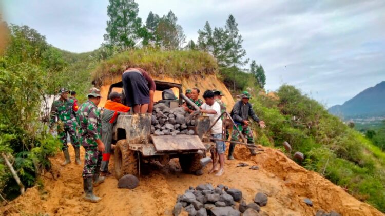 Satgas TMMD Ke-126 Terus Kejar Target Fisik Di Tengah Cuaca Tak Menentu