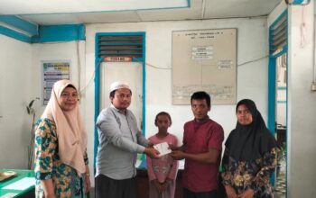 Baznas Salurkan Bantuan Program Madina Sehat
