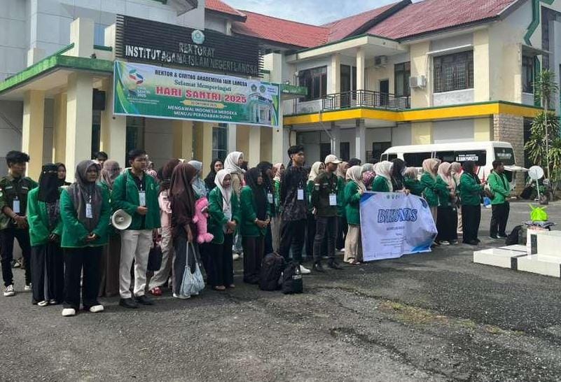 Wakil Rektor III Lepas Mahasiswa BKI FUAD IAIN Langsa ke BAKOMAS