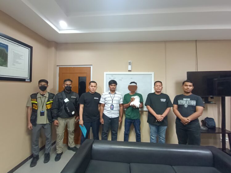 957 Gram Sabu Tujuan Pangkalpinang Diamankan Di KNIA