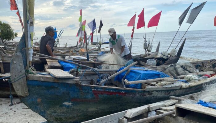 Ribuan Nelayan Sergai Urung Melaut