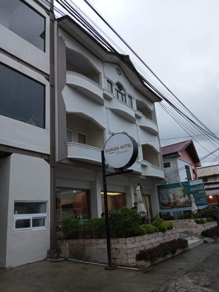 Jalan Kaki Hanya 2 Menit Ke Masjid Raya Baiturrahman, Garuda Hotel by Calandra Solusinya
