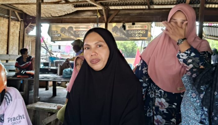 Dua Anak dan Istri Nelayan Sergai Berharap Jasad Ayah yang Hilang di Laut Ditemukan