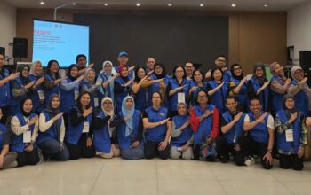 Pelatihan Edukator Diabetes Nasional Tingkat Dasar bagi tenaga kesehatan, khususnya Dokter Spesialis Kedokteran Keluarga Layanan Primer (Sp.KKLP), telah sukses diselenggarakan oleh Perkumpulan Edukator Diabetes Indonesia (PEDI) bekerja sama dengan Perhimpunan Dokter Spesialis Kedokteran Keluarga Indonesia (PDSKKI). Kegiatan ini berlangsung secara daring pada Rabu, 22 Oktober 2025, dan dilanjutkan dengan sesi luring di Kinasih Conference Centre, Bogor, pada 24–26 Oktober 2025.