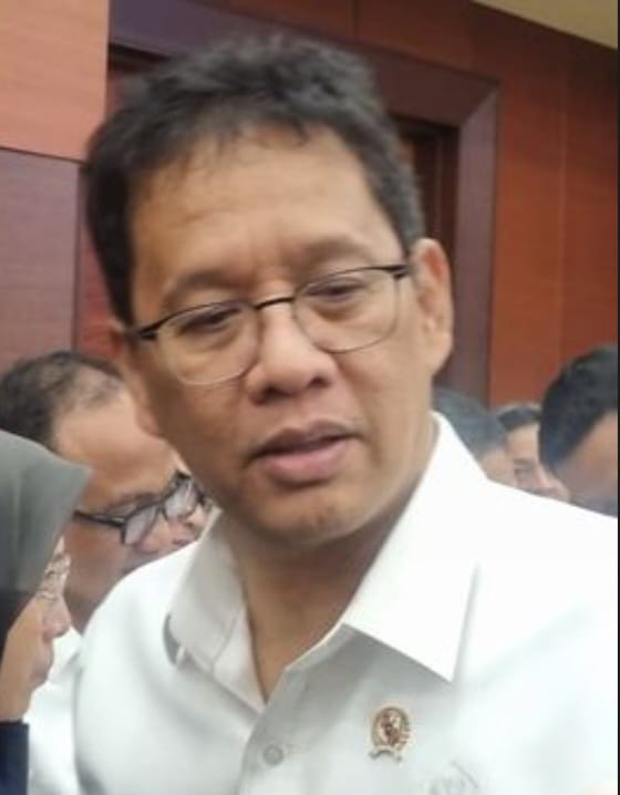 Menkeu Purbaya Akan Tindak Tegas Importir Pakaian Bekas