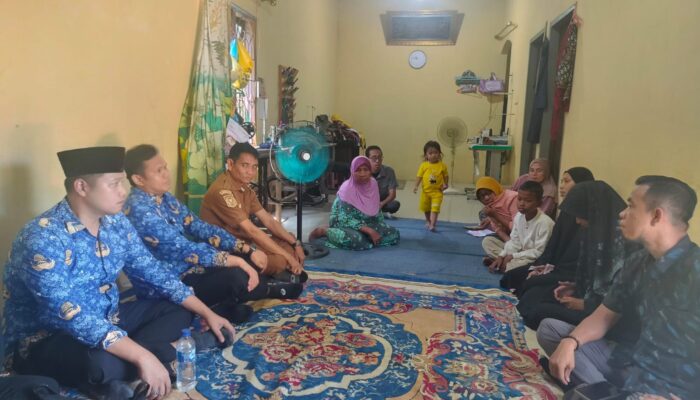Wabup Sergai Sambangi Rumah Korban Nelayan Yang Hilang Di Selat Malaka