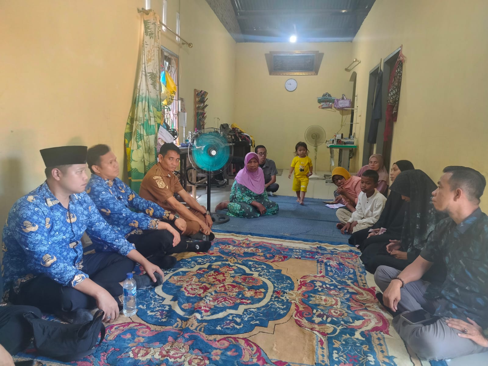 Wabup Sergai Sambangi Rumah Korban Nelayan Yang Hilang Di Selat Malaka