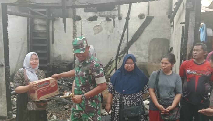 Dandim 0108 Dan Kapolres Agara Serahkan Bantuan Korban Kebakaran Pasar Terpadu Pajak Pagi