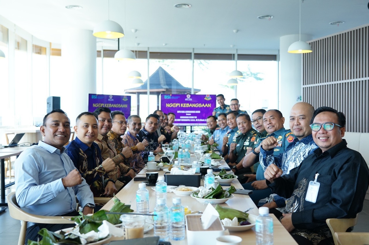 Komandan Sesko TNI Ngopi Kebangsaan Di Aceh