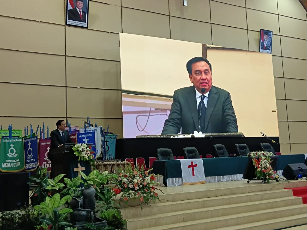 Effendi Simbolon Harapkan Kontribusi Pemerintah Majukan UHN