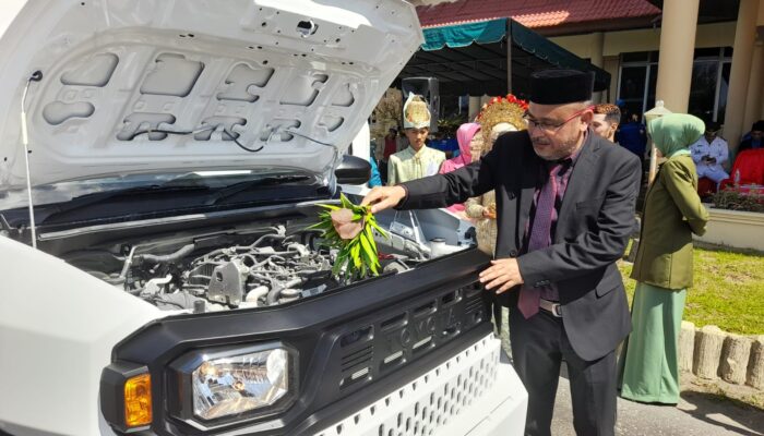 Bupati Aceh Singkil Tambah Ambulans Puskesmas Untuk Masyarakat Kepulauan Dan SR