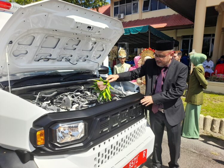 Bupati Aceh Singkil Tambah Ambulans Puskesmas Untuk Masyarakat Kepulauan Dan SR