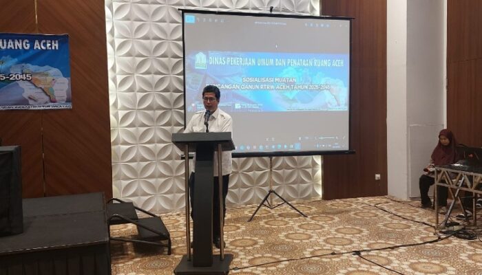 Kadis PUPR Buka Sosialisasi Muatan Raqan RTRW Aceh 2025-2045