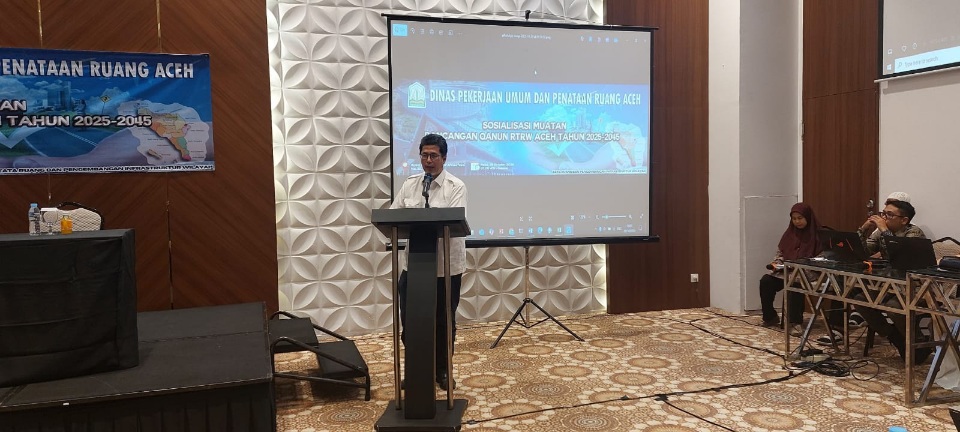 Kadis PUPR Buka Sosialisasi Muatan Raqan RTRW Aceh 2025-2045