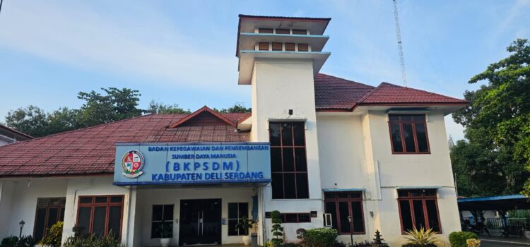 Bidan Farida Tidak Lulus Ujian Penyesuaian Kenaikan Pangkat