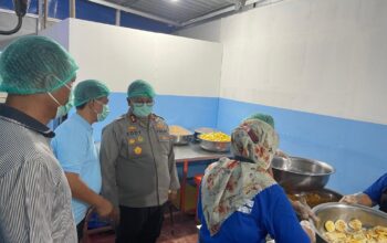 Jaga Kebersihan Dapur dan Makanan, Kapolres Sibolga SPPG