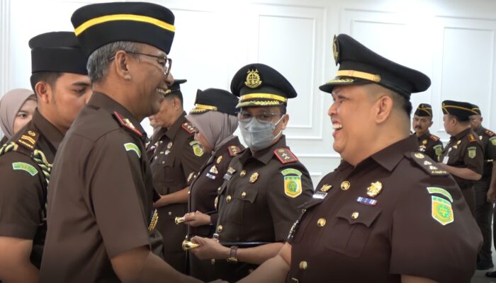 Mantan Plh Kasipenkum Kejatisu Dilantik Sebagai Kabag TU Kejati Sumbar