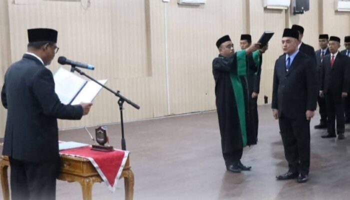 Wali Kota Lantik Pj Sekda Kota Binjai, Tegaskan Kerja Keras, Dedikasi, Tanggung Jawab Dan Loyalitas