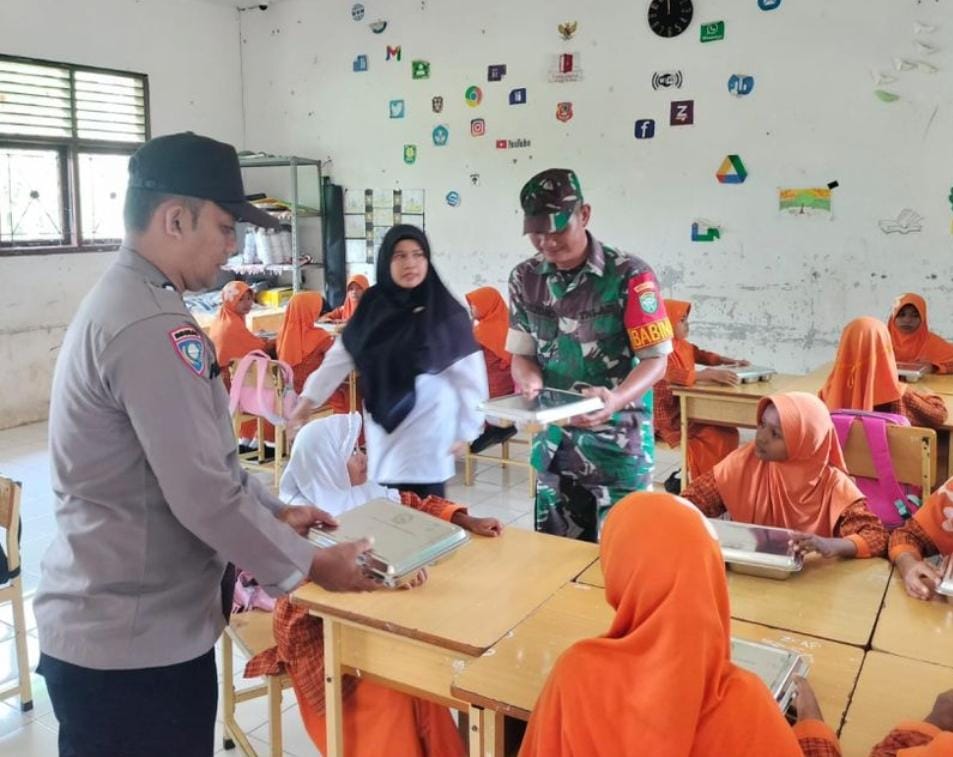 Kapolres Sabang Langsung Distribusikan Program MBG Perdana SPPG Kemala Bhayangkari