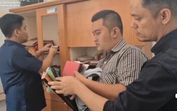 Kejari Madina Geledah Kantor Camat, Kades Dan Rumah Mantan Kades