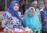 Pemkab Madina dan PMI Serahkan Bantuan Kepada Korban Kebakaran