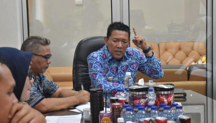Wakil Wali Kota Sibolga Pimpin Rapat Evaluasi PBB-P2 Tahun 2025