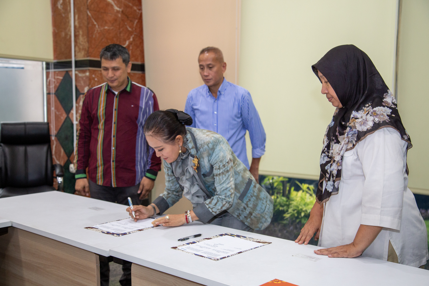 Asuransi Sinar Mas Dan BASE Tandatangani MoU Energy Saving Insurance Di Indonesia