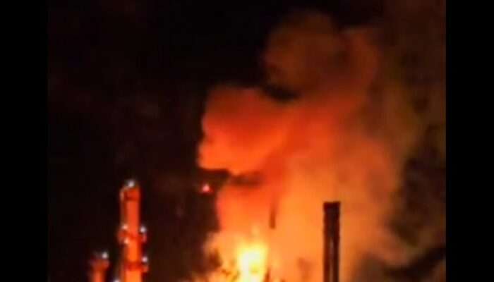 Kilang Pertamina Dumai Terbakar, Warga Panik Dengar Ledakan