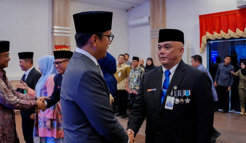 Rico Waas Lantik Tiga Pejabat Eselon Dua, Rakhmat Harahap Dicopot Dari Kasatpol PP