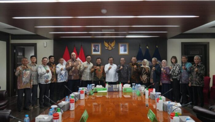 Mendiktisaintek Hadiri Rapat Pleno MWA USU, Pastikan Rektor Terpilih Sah Dan Legitimate