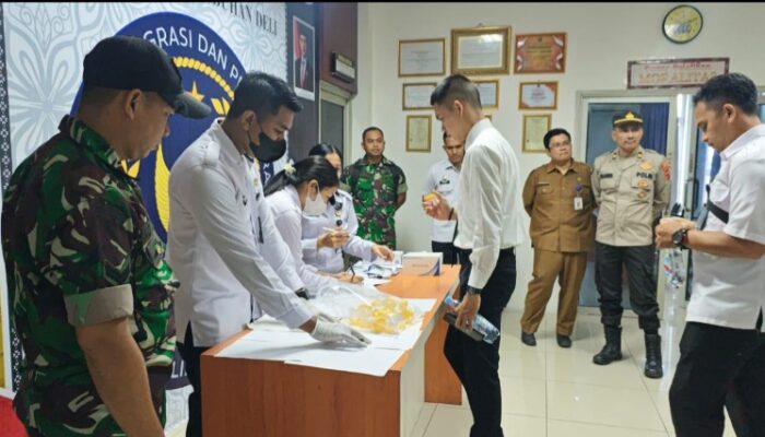 Rutan Labuhandeli Laksanakan Tes Urine Bagi Pegawai Dan WBP