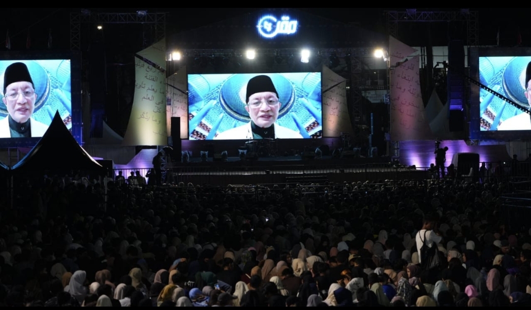 Tutup MQK, Menag Ajak Ribuan Santri Doakan Korban Ambruknya Gedung Pesantren Al Khoziny