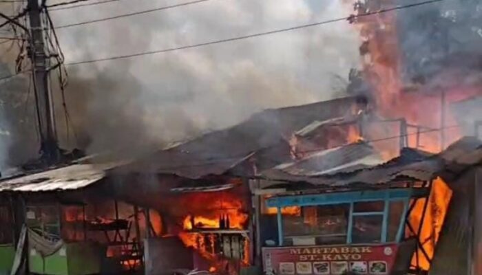 Api Rokok Diduga Penyebab 9 Kios Di Marindal Terbakar