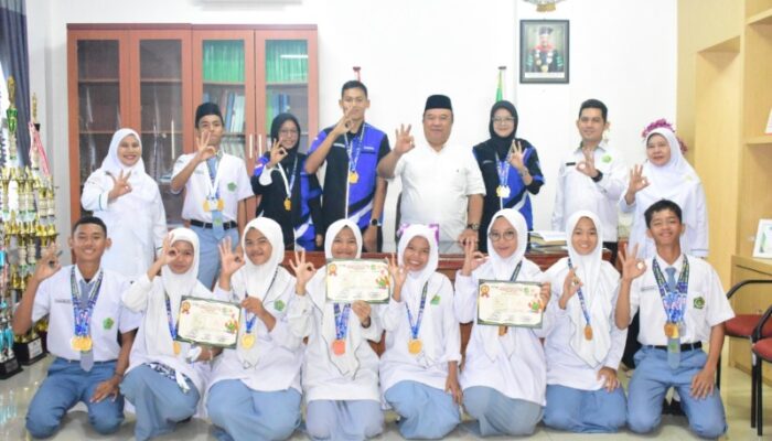 Marching Band MAN 3 Medan Raih Juara Umum Porkot Medan 2025