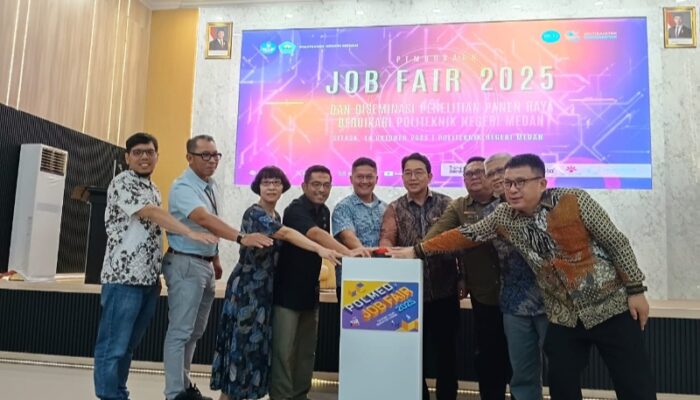 Puluhan Perusahaan TerkemukaRamaikan Job Fair Polmed 2025